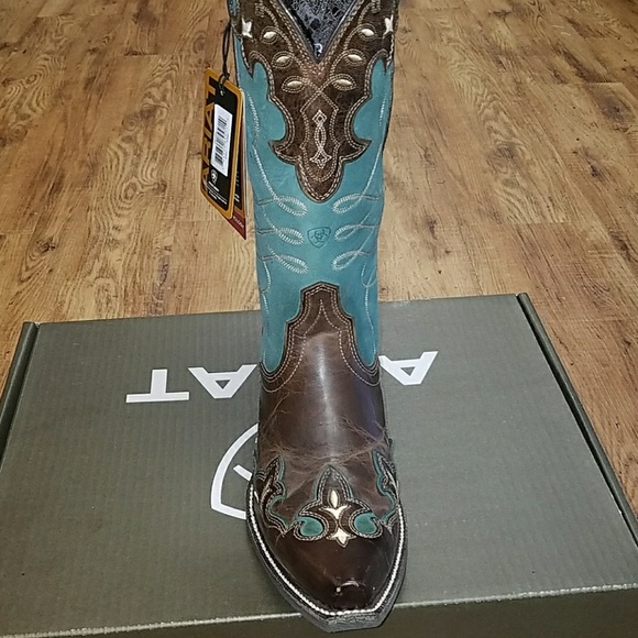 Womens Ariat boots - Picture 3 of 4